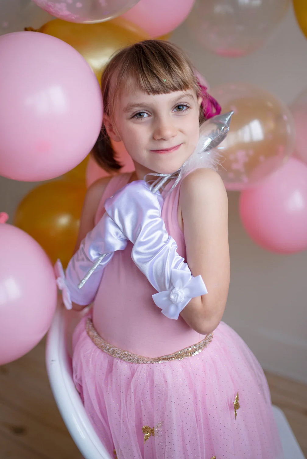 Great Pretenders Princess Gloves with Bow-White
