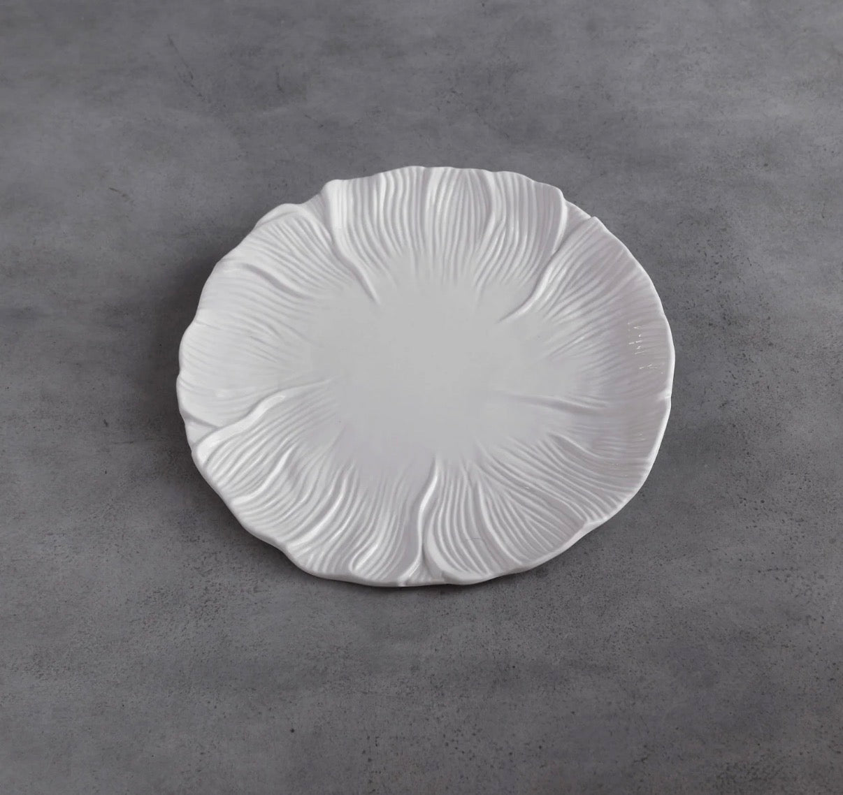 Beatriz Ball VIDA Lettuce 11" Dinner Plate-White