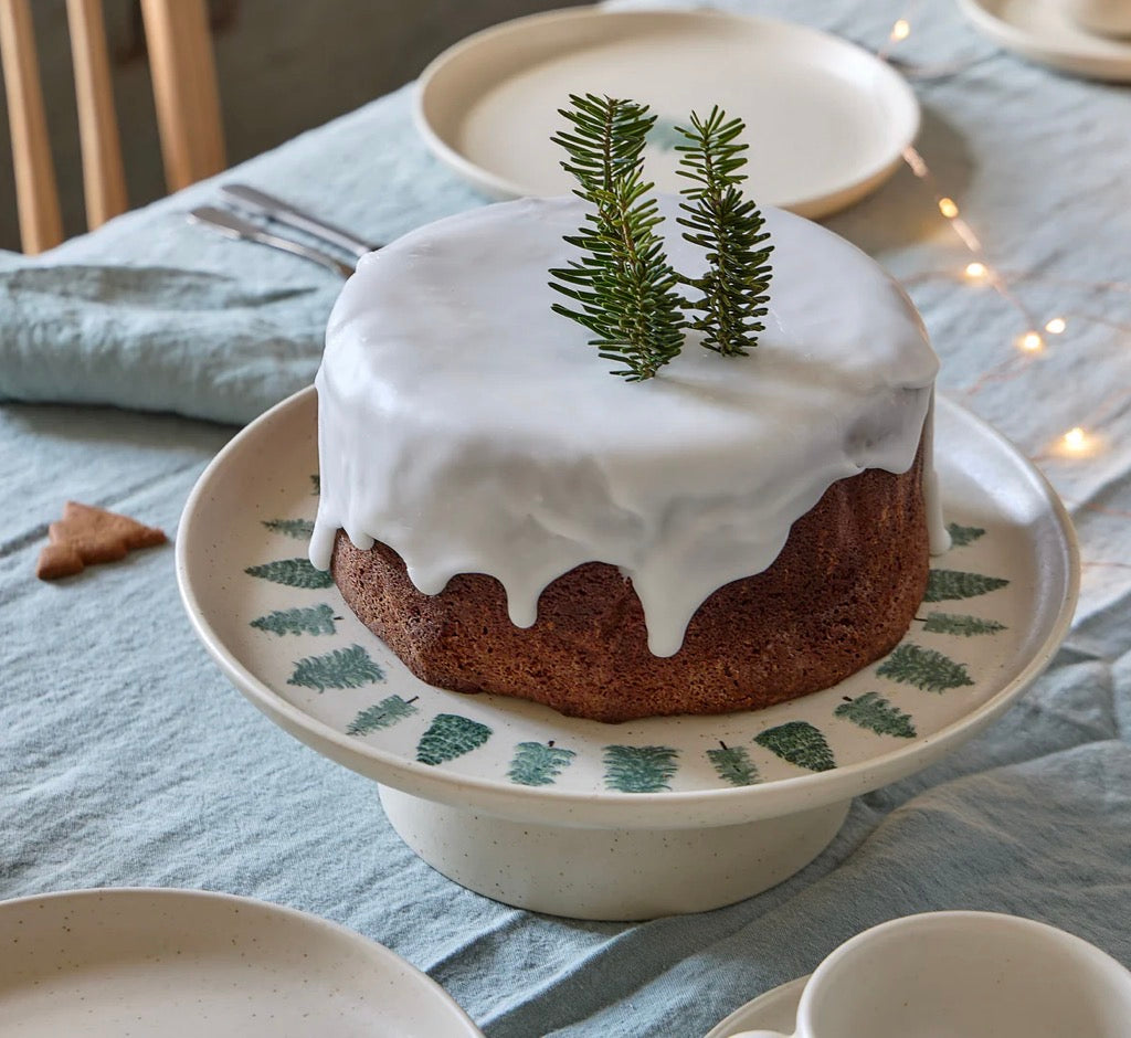 Casafina Pacifica Footed Plate-Christmas Tree