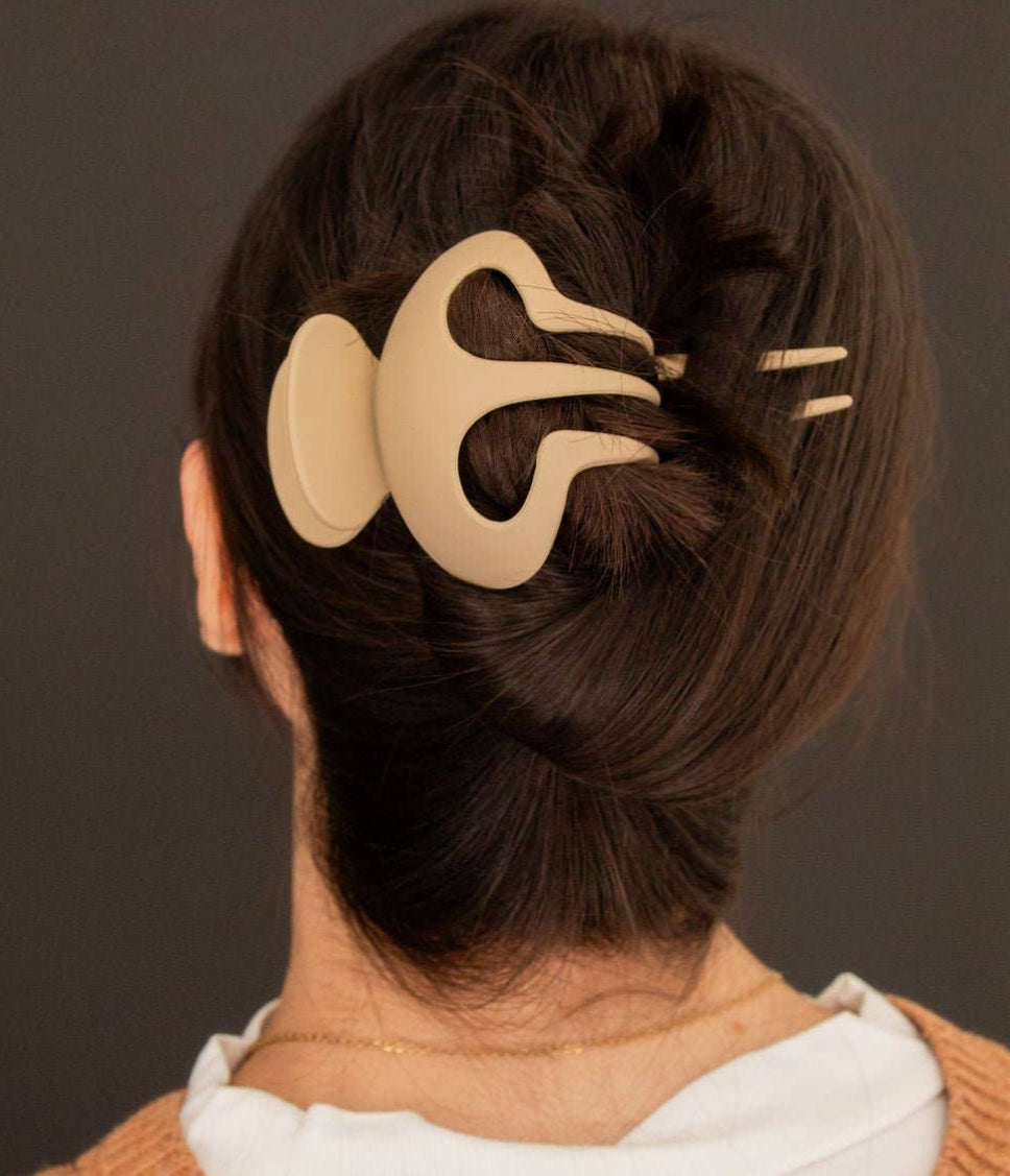 Shop ANDi Beetlejuice Flat Claw Clip-Beige