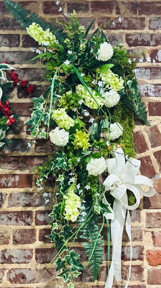 Mini Hydrangeas & Limelight Rectangle Moss Wreath