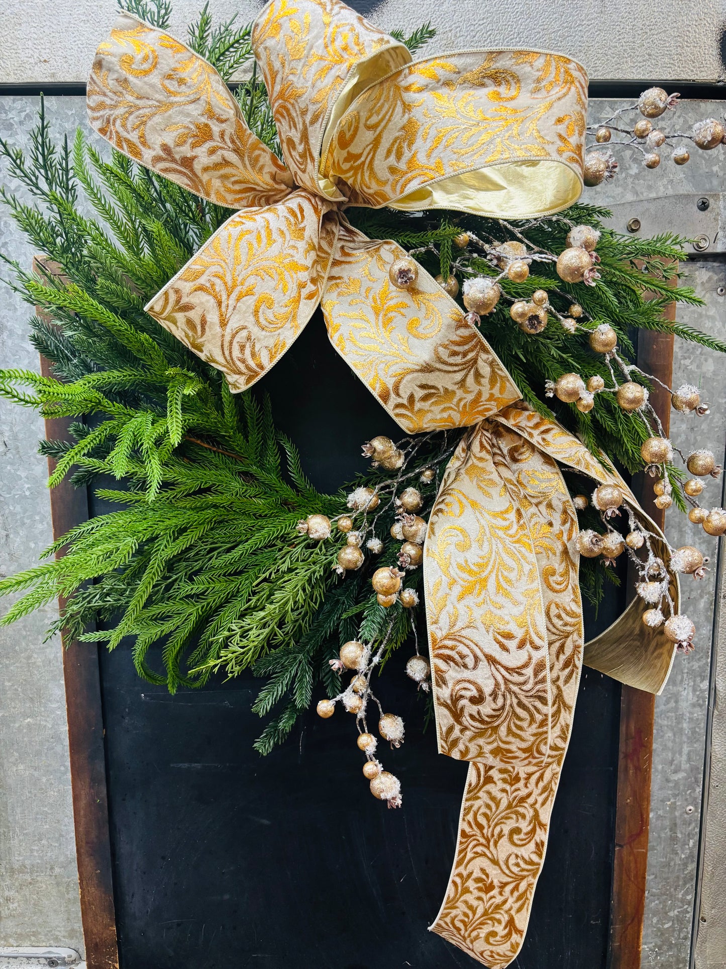 Golden Elegance 24” Norfolk Wreath