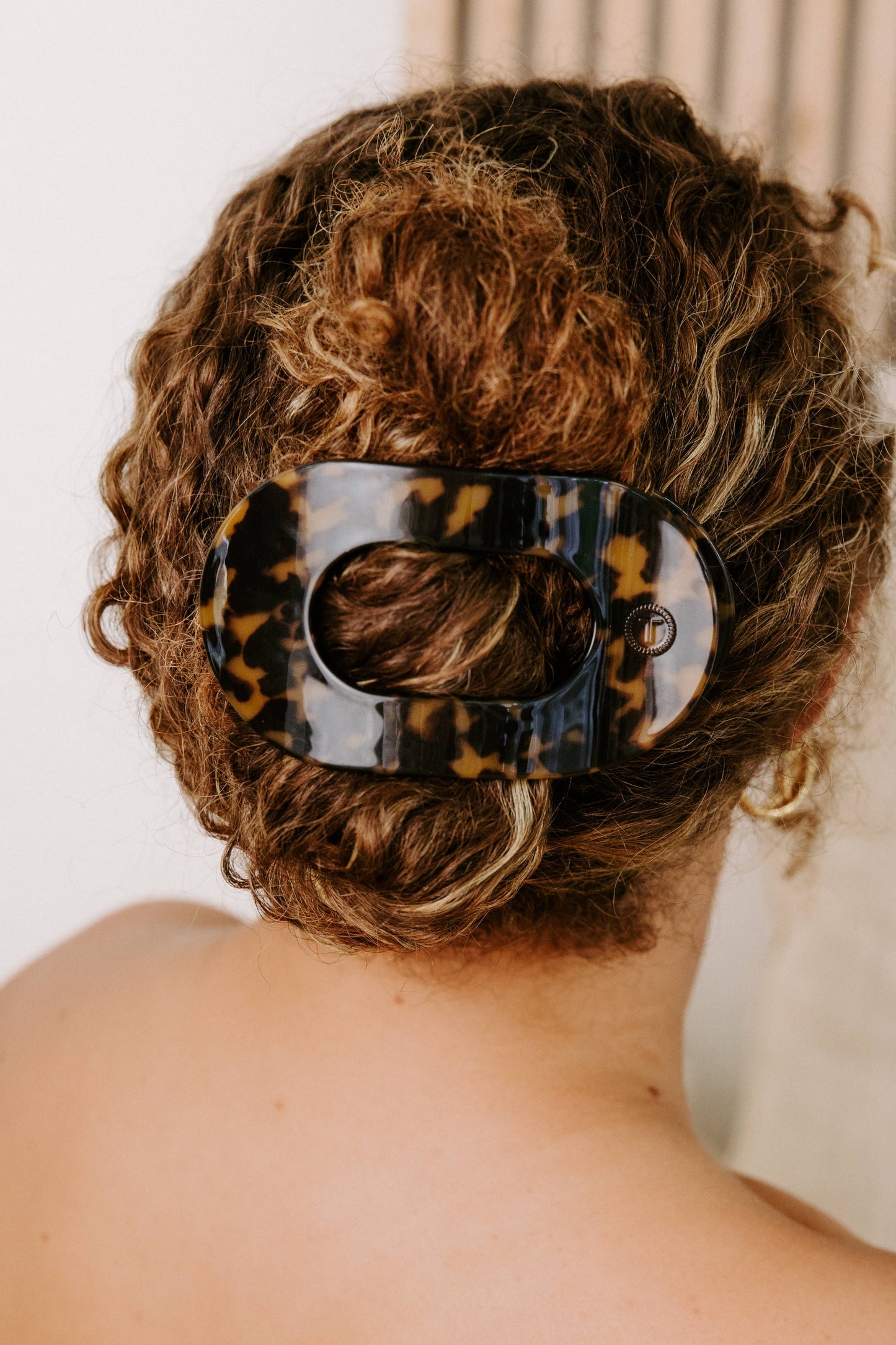 Teleties Large Round Flat Hair Clip-Tortoise
