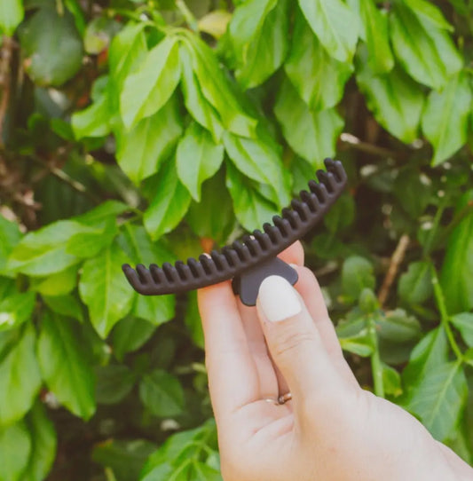 Shop ANDi Thick Hair French Twist Claw Clip-Black