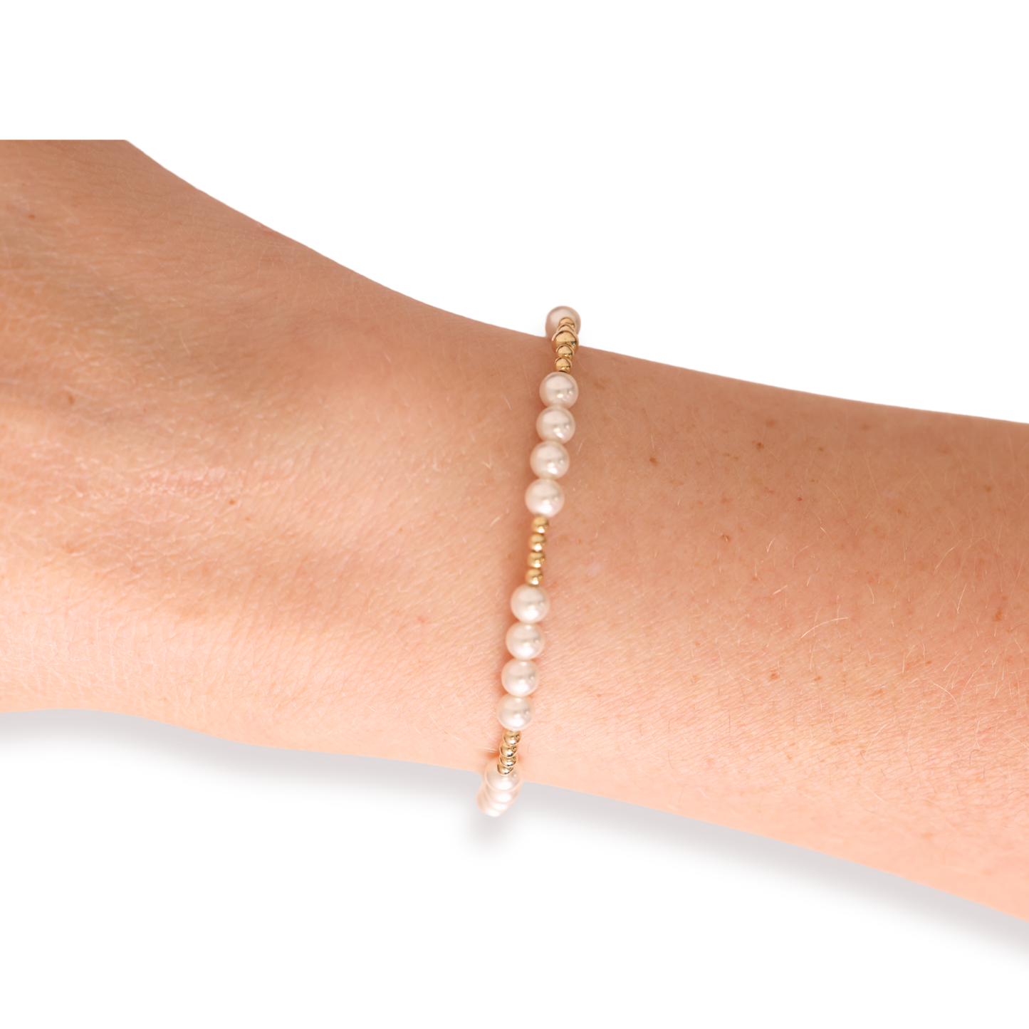 Beaded Blondes Scottie Bracelet in Gold with Pearl-Standard