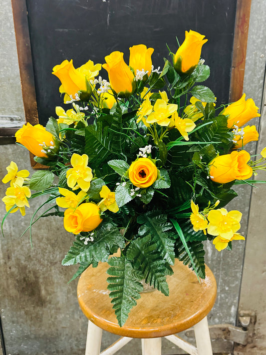 Yellow Roses & Daffodils Vase Insert