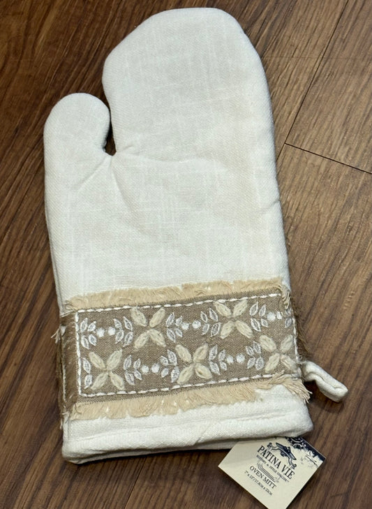 Patina Vie Ivory Embroidered Oven Mitt