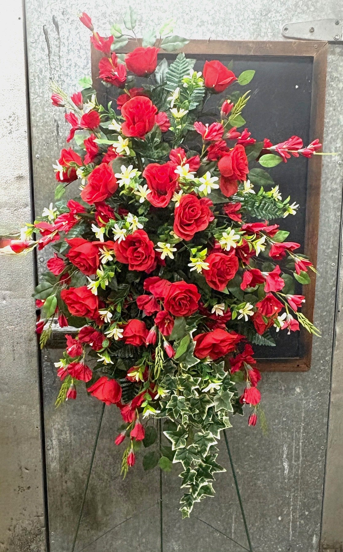 Silk Red Glad & Rose Spray