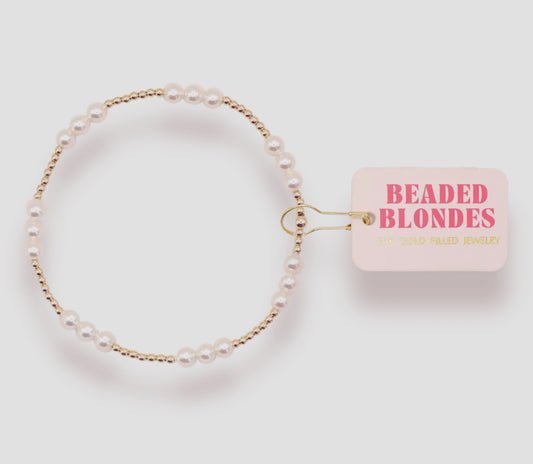 Beaded Blondes Ily Pearl Bracelet in Gold-Standard
